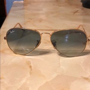 Ray-Ban Aviator Sunglasses